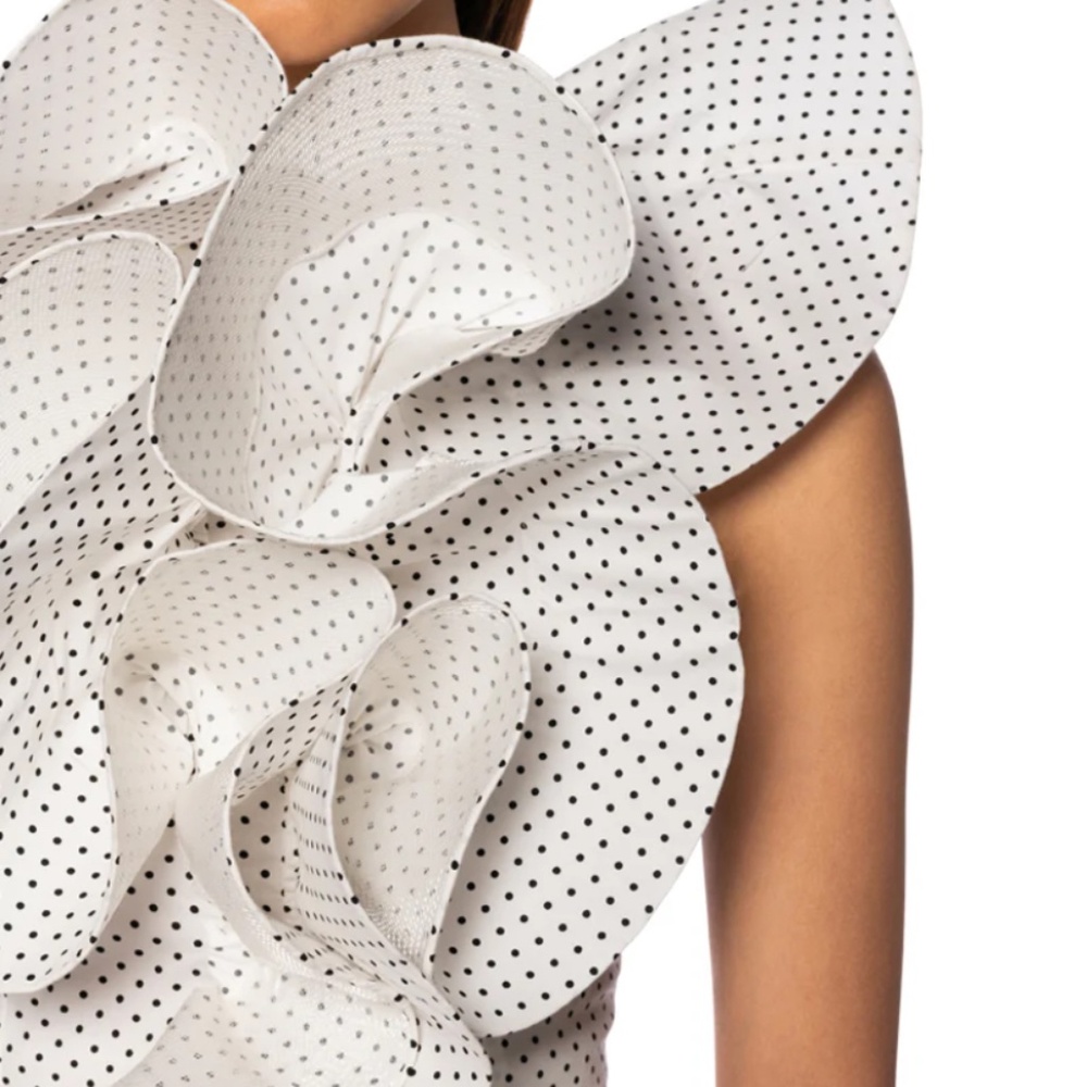 AKIRA RUFFLE BLOUSE